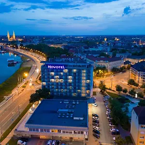 **** Hotel Novotel Ungaria